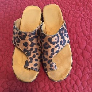 Leopard print slide on sandals w/wedge heal. 10
